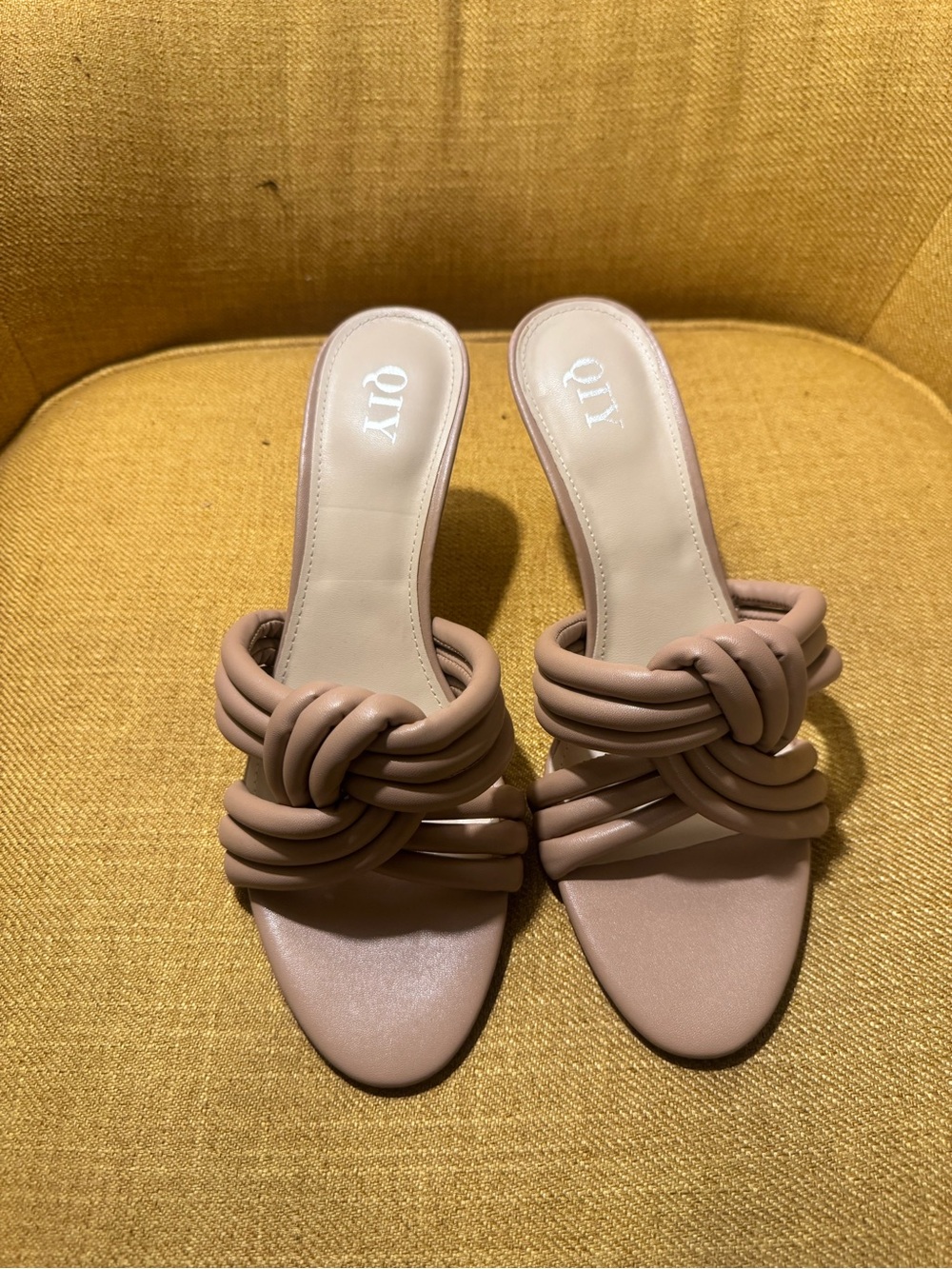 Qi Knotted Slide Mules in Blush Pink